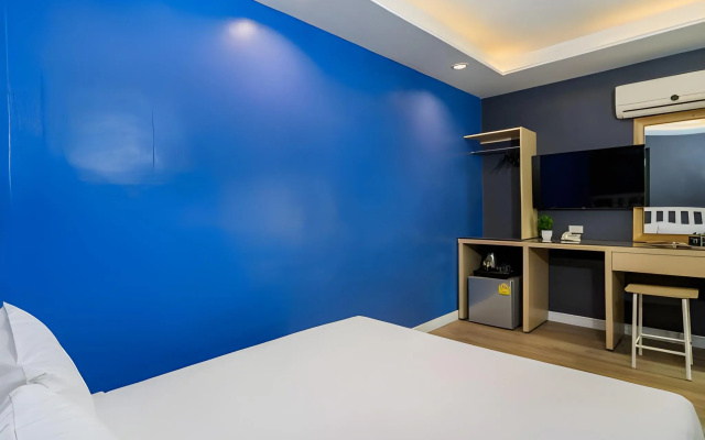 Ratchada Point Hotel – Guest Rooms – Bangkok