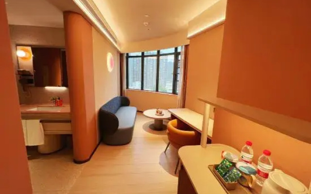 Orange Hotel (Qingyuan Yingde Branch)