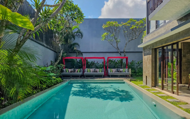 SEMINYAK ICON by Karaniya Experience