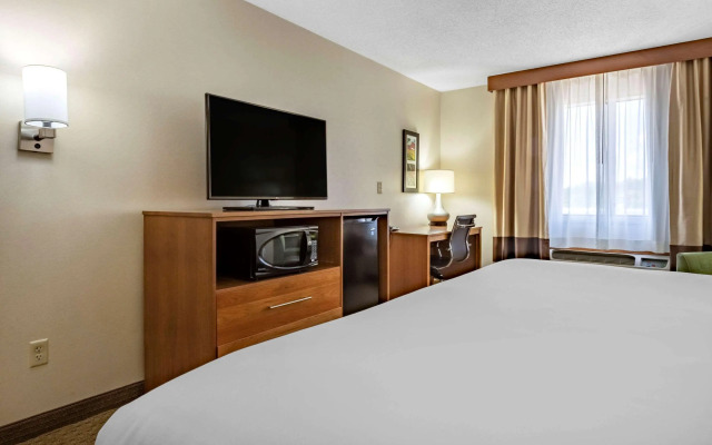 Comfort Inn Millersburg