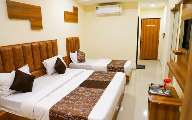 Hotel The Grand