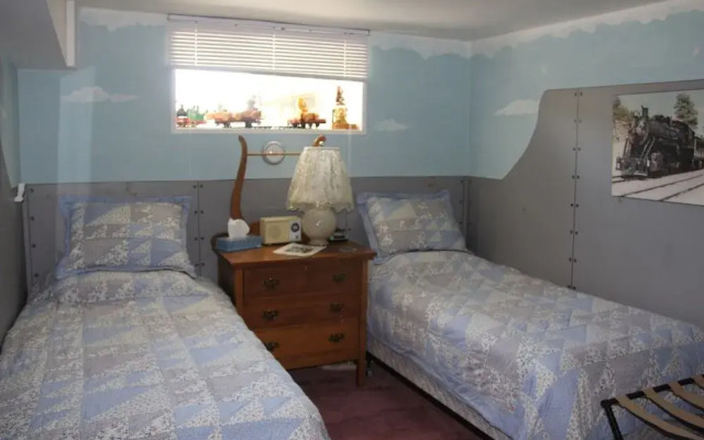 Joe-Lin Station Bed & Breakfast