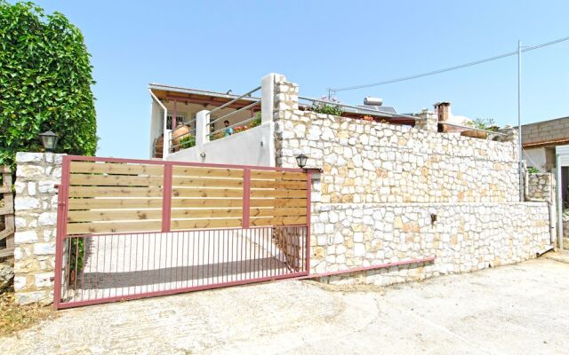 Ortaki Traditional House