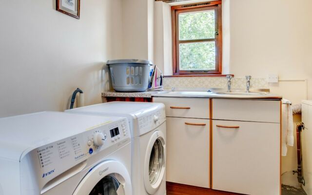 Characteristic Stone Farmhouse in Hilly Devon near Sea
