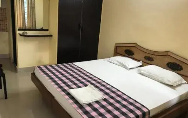 Lake View by OYO Rooms