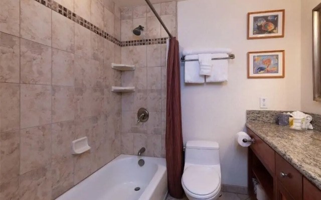 Wailea Ekolu, #312 1 Bedroom Condo by RedAwning