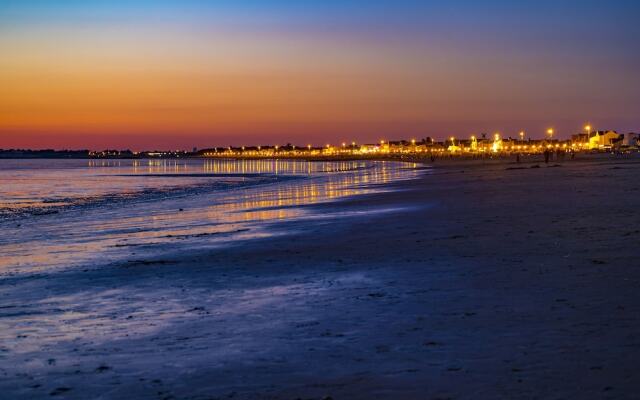 Hotel Les Flots - Chatelaillon Plage