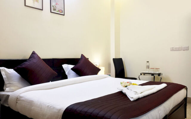 Hotel Delhi Marine Club Gurgaon