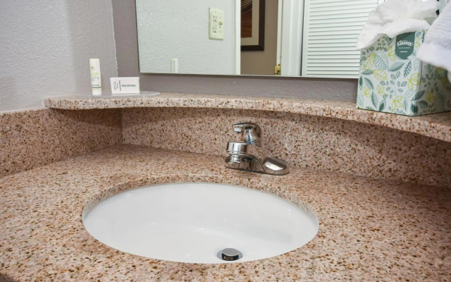Courtyard by Marriott Charlotte/Matthews