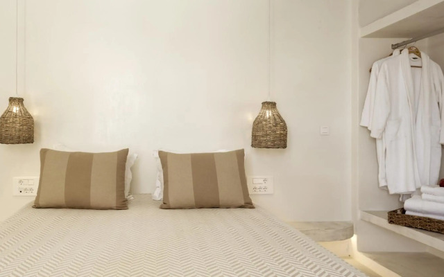 Naxian Collection