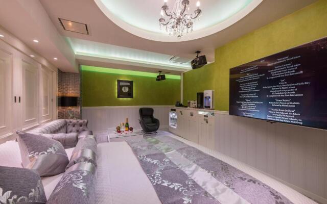 Hotel Dior7 - Adults Only