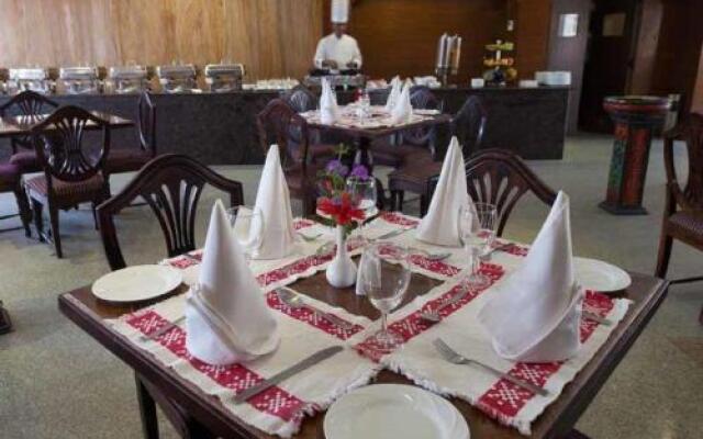 Hotel Bhanwar Singh Palace
