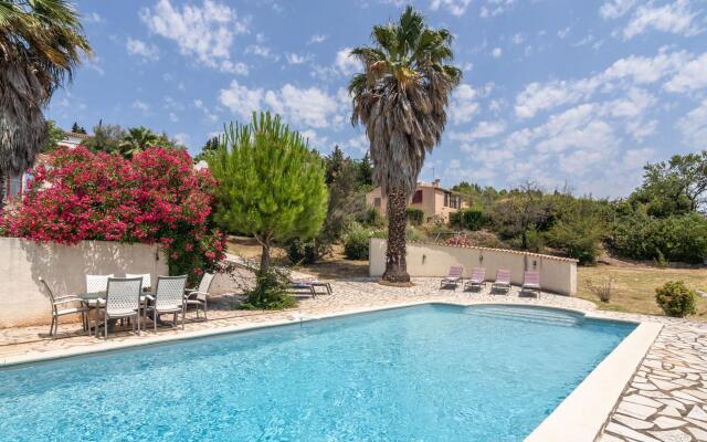 Exquisite Villa in Beaufort With Swimming Pool