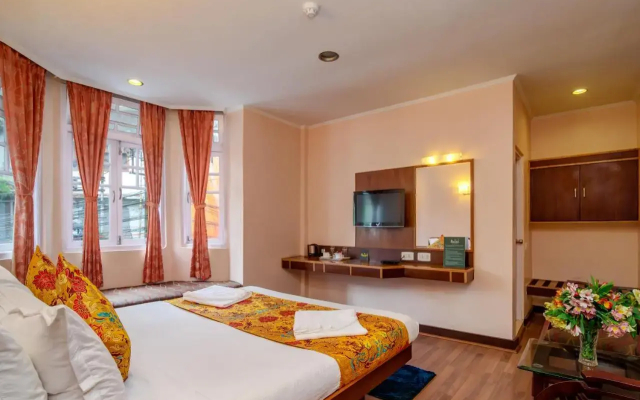 Muscatel Spring Burn - 100 Mts from Mall Road