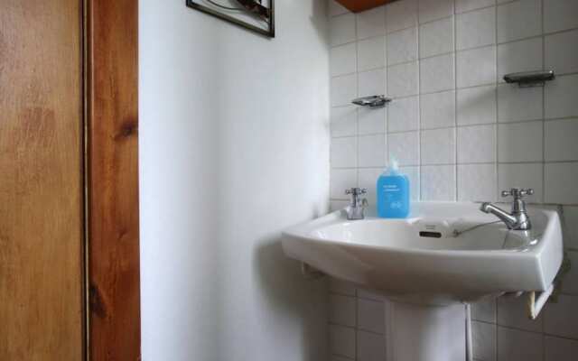 1 Bedroom Flat 15 Minutes From City Centre