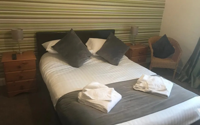 Crown Hotel