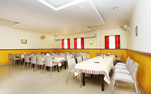 Aramana Hotel By OYO Rooms