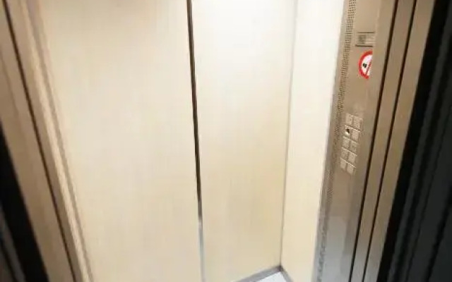 Cozy Apartment close to Cornavin Train Station and lake