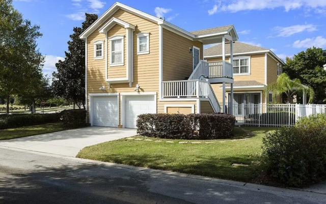 Villa W208 Gathering