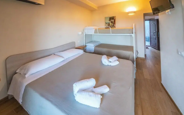 Camera in accogliente B&B ad Albidona