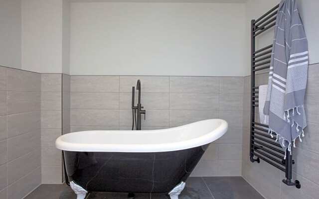 Pilgrim, Maritime Suites, Brixham