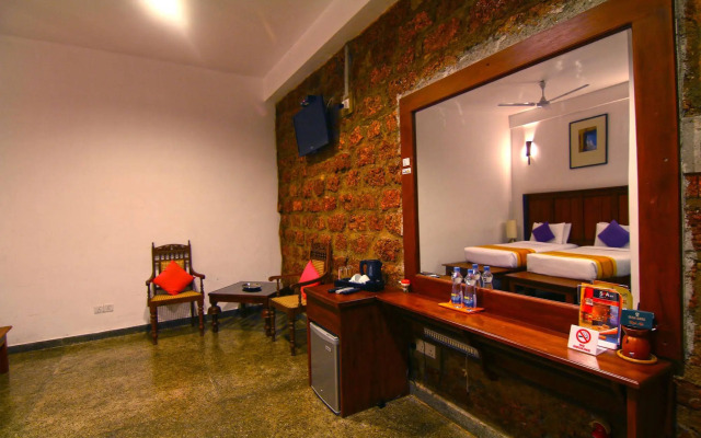 Airport City Hub Hotel