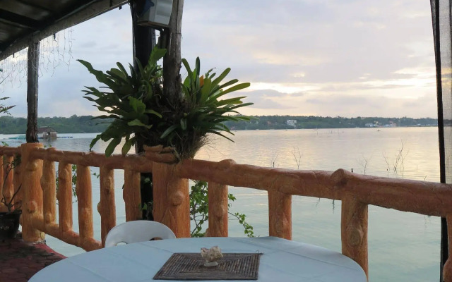 Villa Alzhun Tourist Inn and Restaurant