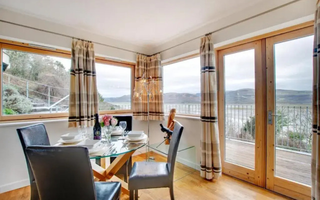 The Old Stables Aberdyfi apartment 6