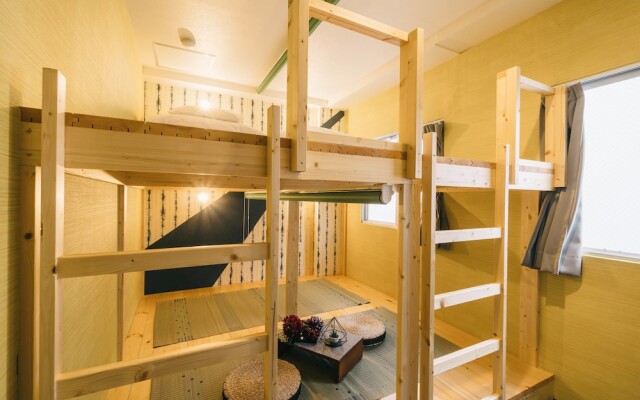R Hostel Namba South