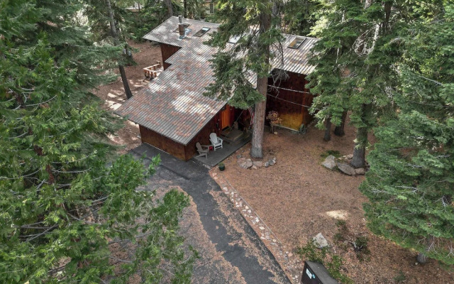 Sundance Foosball Table, Bbq, Near West Beach