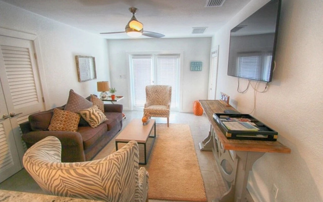 3 Palms Retreat by RedAwning