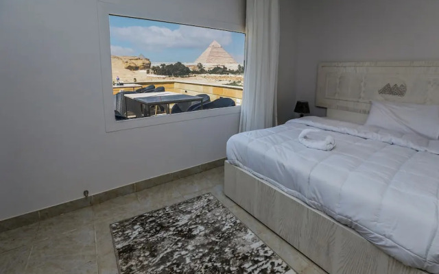 Pyramids land hotel