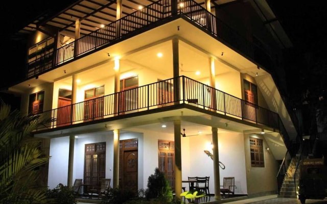 Coral Palm Villa & Apartments