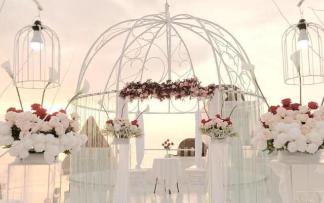 Loccal Collection Hotel