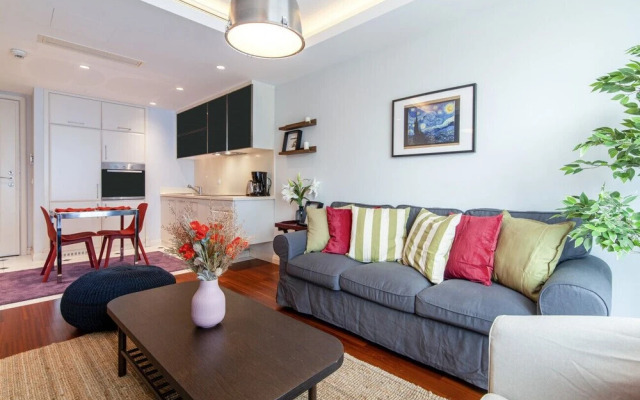 Cozy Flat Near Popular Attractions in Beyoglu