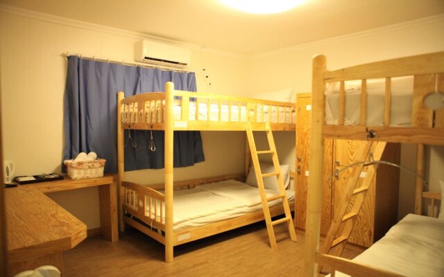Atti Guesthouse