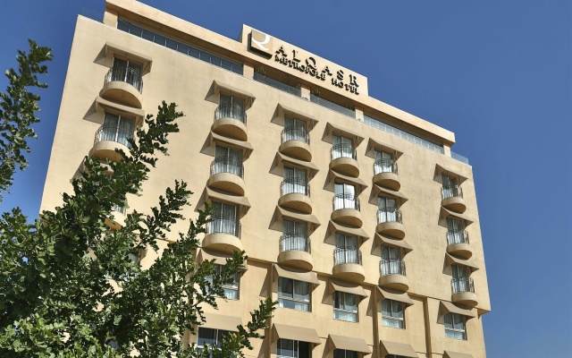 ALQasr Metropole Hotel