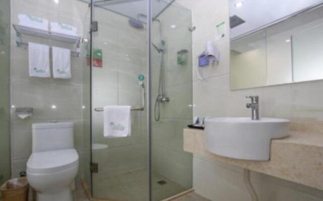 Qingpishu Hotel （Guilin West City Road,Walking street ）