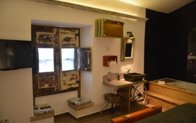 Lovin Book Guesthouse