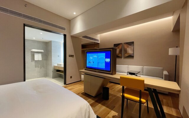 Holiday Inn Express Shenzhen Longhua, an IHG Hotel