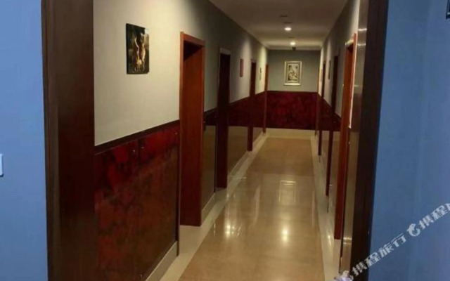 Qingdao Jiaxin Business Hotel