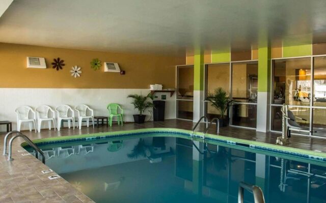 Holiday Inn Express Cincinnati North - Monroe by IHG