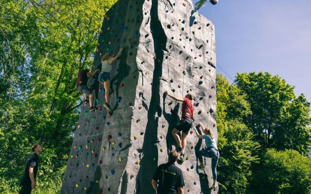 Well Furnished Mobile Home with Dishwasher near Water