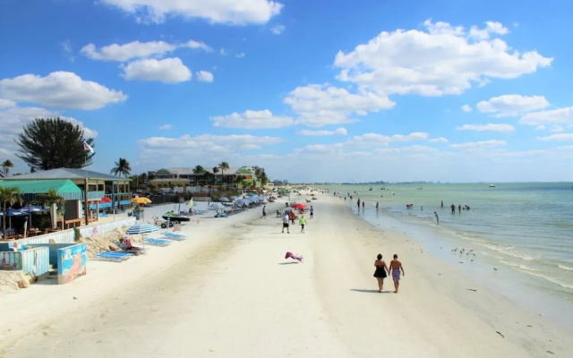 Estero Beach & Tennis 207 C
