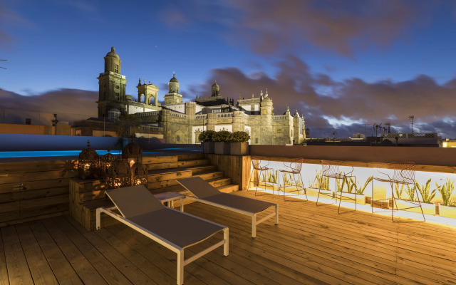 VEINTIUNO Emblematic Hotels - Adults Only