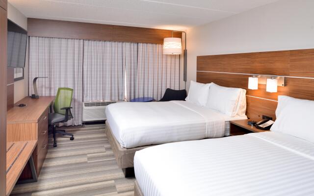 Holiday Inn Express Hotel & Suites Indianapolis Dtn-Conv Ctr, an IHG Hotel