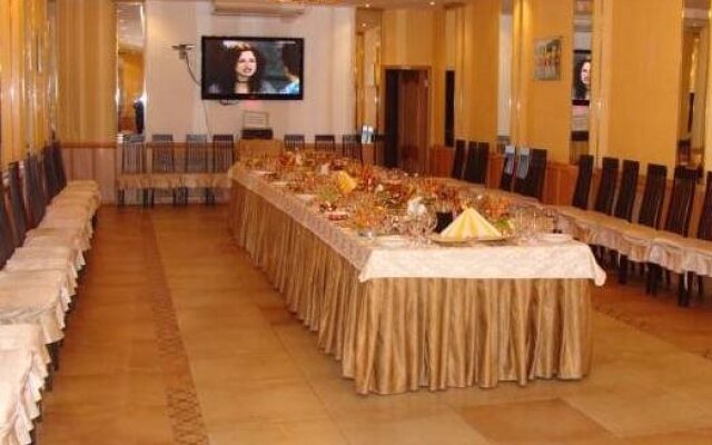 Hotel Druzhba