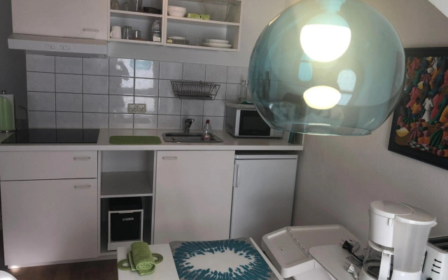 Studio Ochsenfurt mit sonnigem Balkon