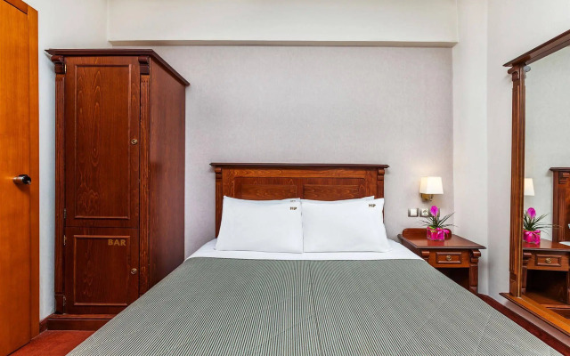 Perea Hotel