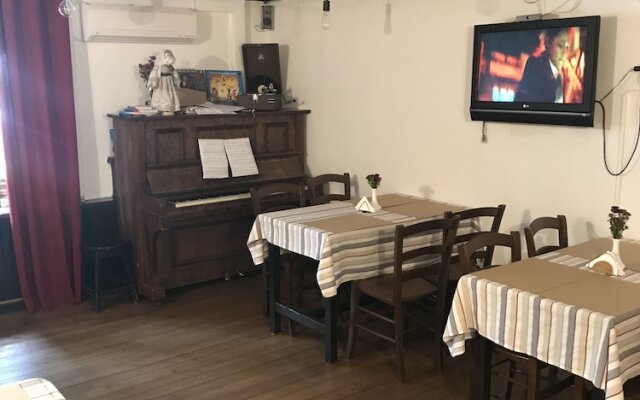 Hotel Znannya